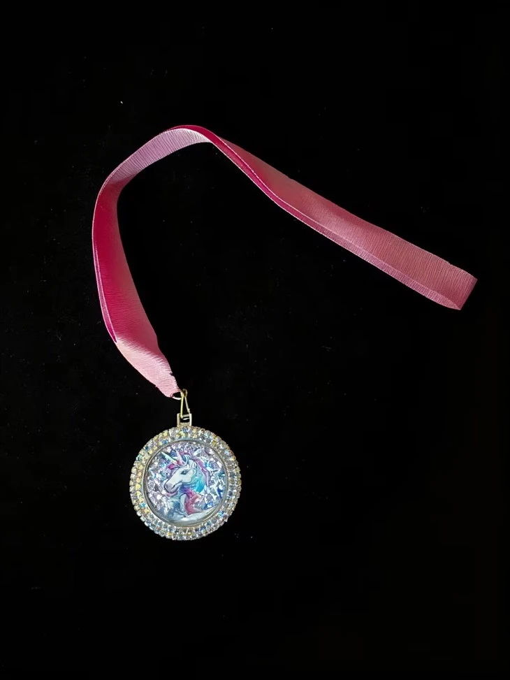 custom crown medal